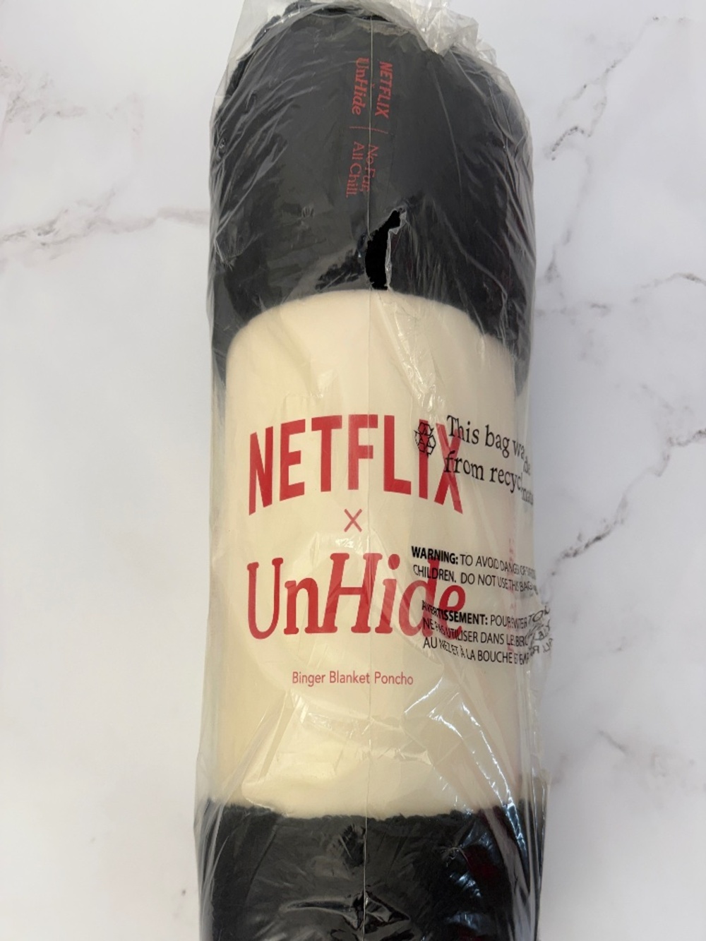 UnHide x Netflix Binger Blanket Poncho Wearable Plush Limited Edition Black New
